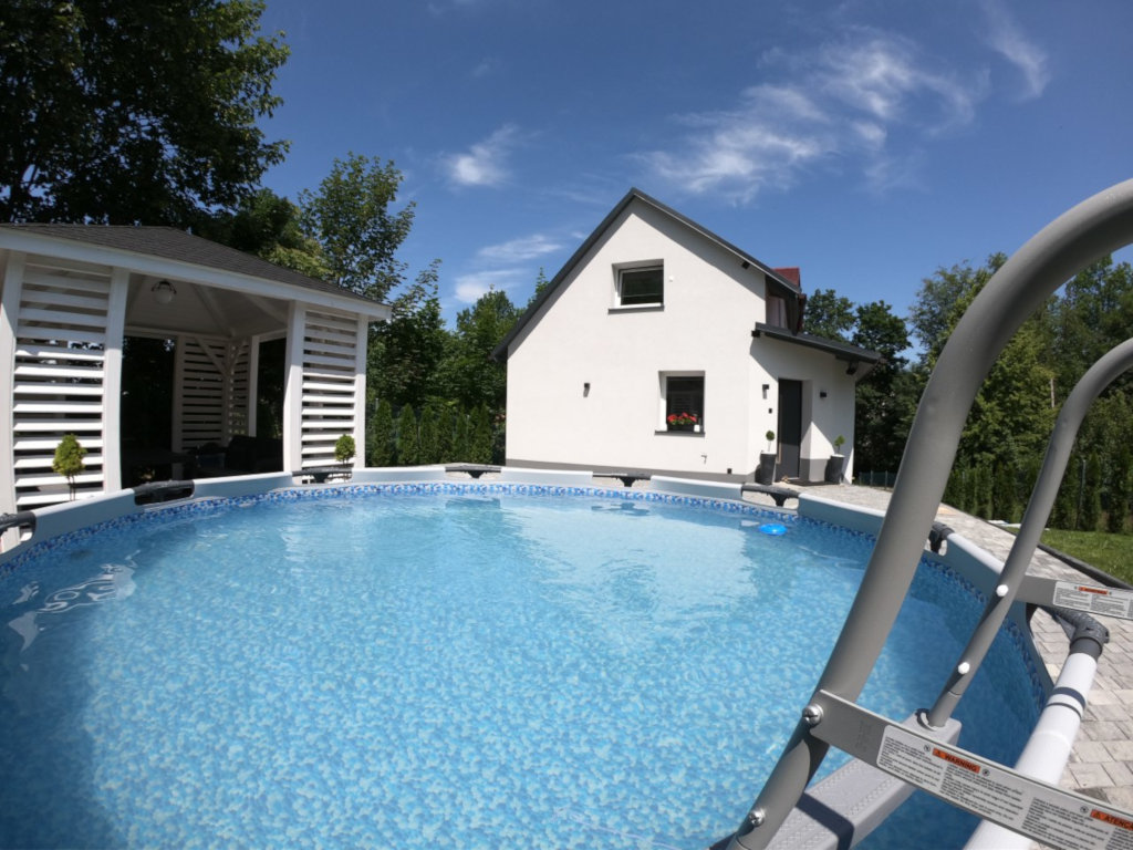 Basen domu do wynajęcia Dablin 9